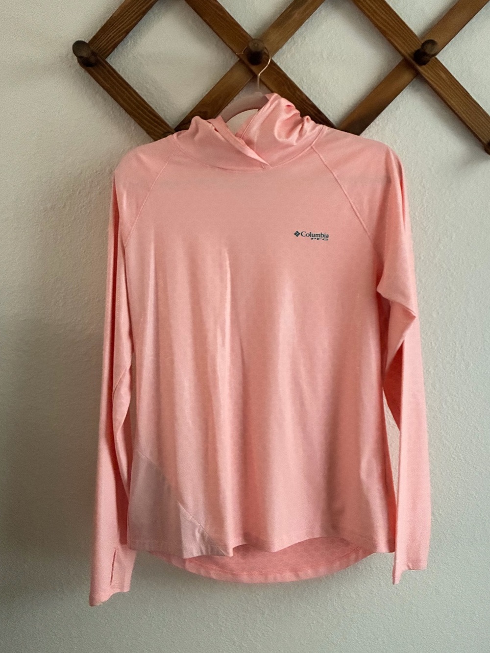 Columbia Light Pink/Peach Women's Hooded Sunshirt M